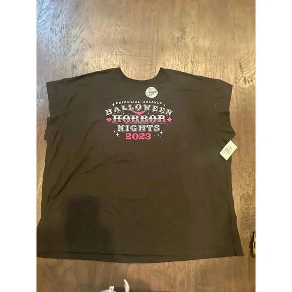 Nwt Universal Studios Hollywood -HHN 2023 - Haunted Houses - T-Shirt b19 - Picture 4 of 4